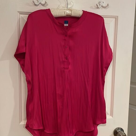 Old Navy Hot Pink Button Top ❤️ - Picture 2 of 6